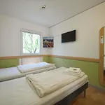 מלון Ibis Budget Messe 2*