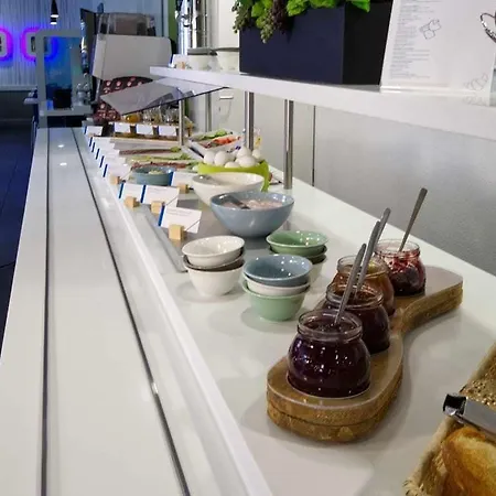 Ibis Budget Messe 2*