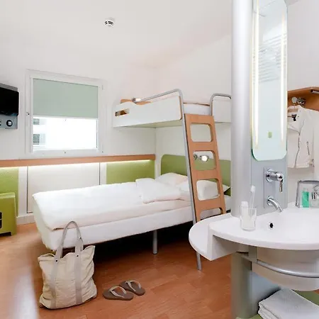 Otel Ibis Budget Messe 2*
