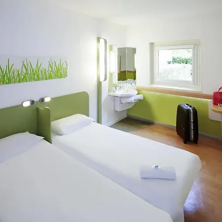 Otel Ibis Budget Messe 2*