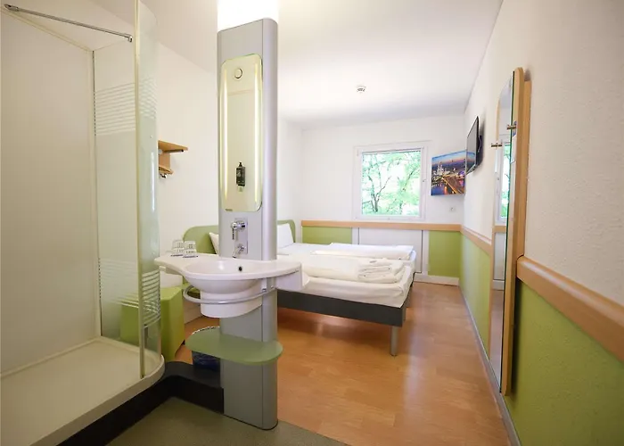 Ibis Budget Messe Hotel 2*