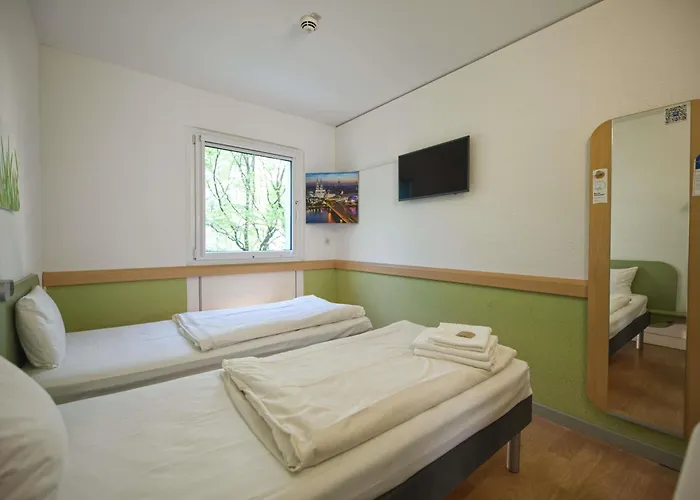 Hotel Ibis Budget Messe 2*